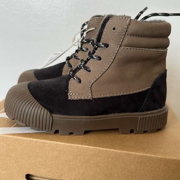 Zara Other - Zara toddler boy leather suede winter boots. New in box. Sz Eur 26/US 9.5